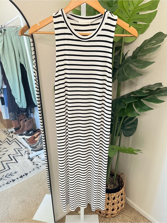 Heart Hips Dresses & Skirts - 🤍🖤 Black White Striped Sleeveless Maxi Dress Medium | Casual Stretch Tank Dress